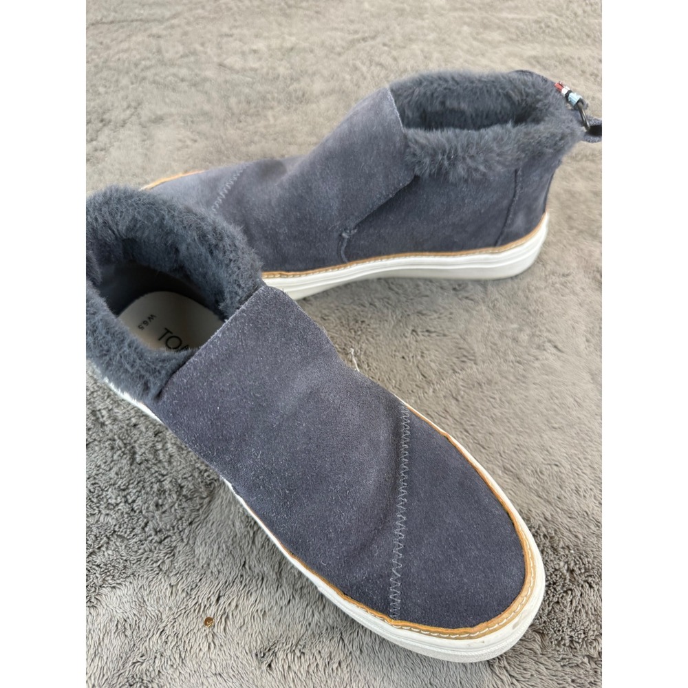 TOMS Womens Grey Suede Faux Fur Lined Slip‎ On Mid Top Sneaker Boots Size 6.5